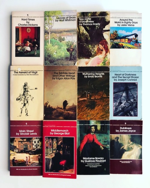 macrolit: macrolit:  Giveaway Contest: We’re giving away twelve Bantam Classics paperbacks by Walt W