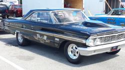 jeremylawson:  64 Ford Galaxie 500 XL  A blog filled with cars, beautiful women, landscapes, and architecture 