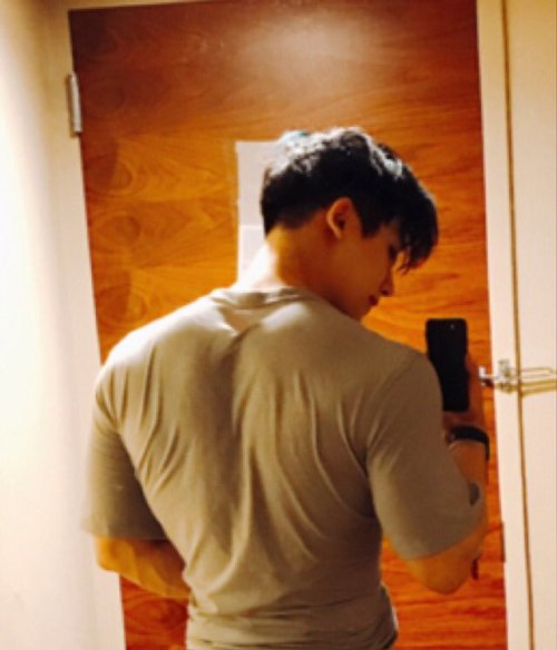 fuckyeah-wonho:    FANCAFE UPDATE    🔥🔥🔥