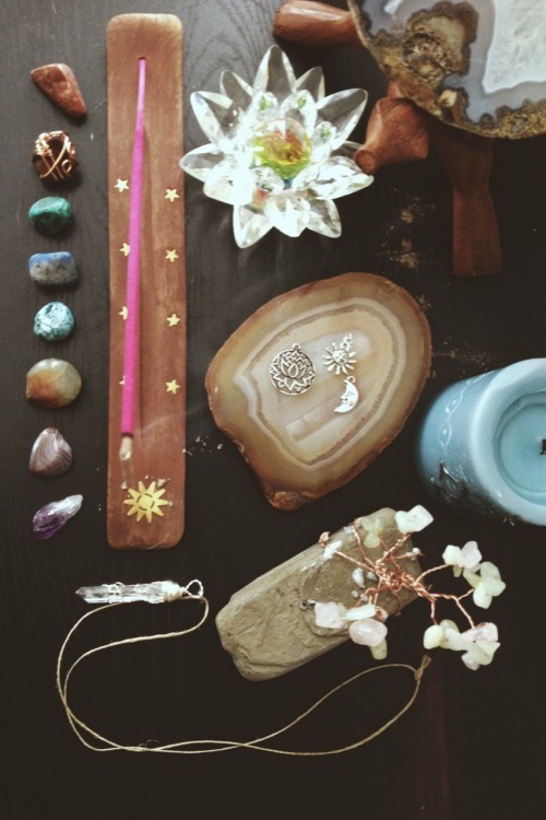 terrahues:I’ve rearranged my altar