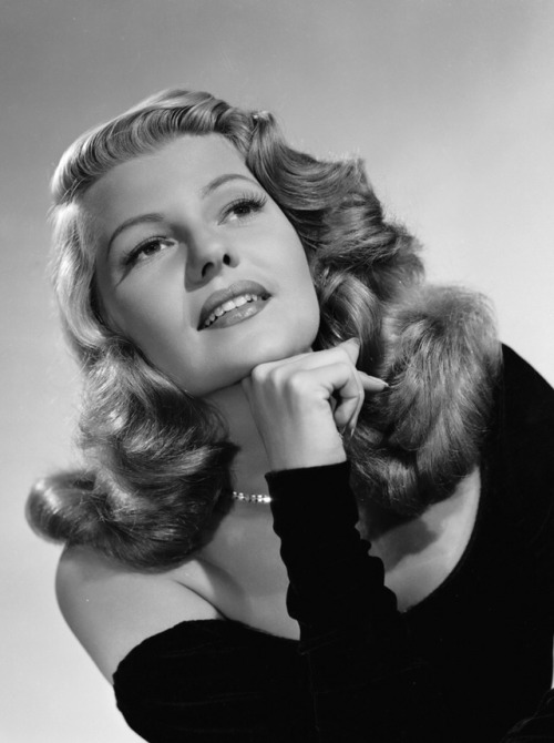 Sex 50sbabyy:Rita Hayworth photographed by Robert pictures