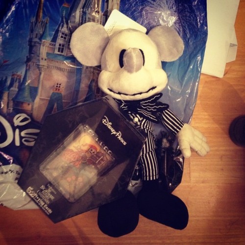 Boyfriend goes to Disney and I get this awesome deck of playing cards and mickey skellington doll!!!