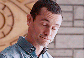 10 Expressions of Cal Roberts in Refugees