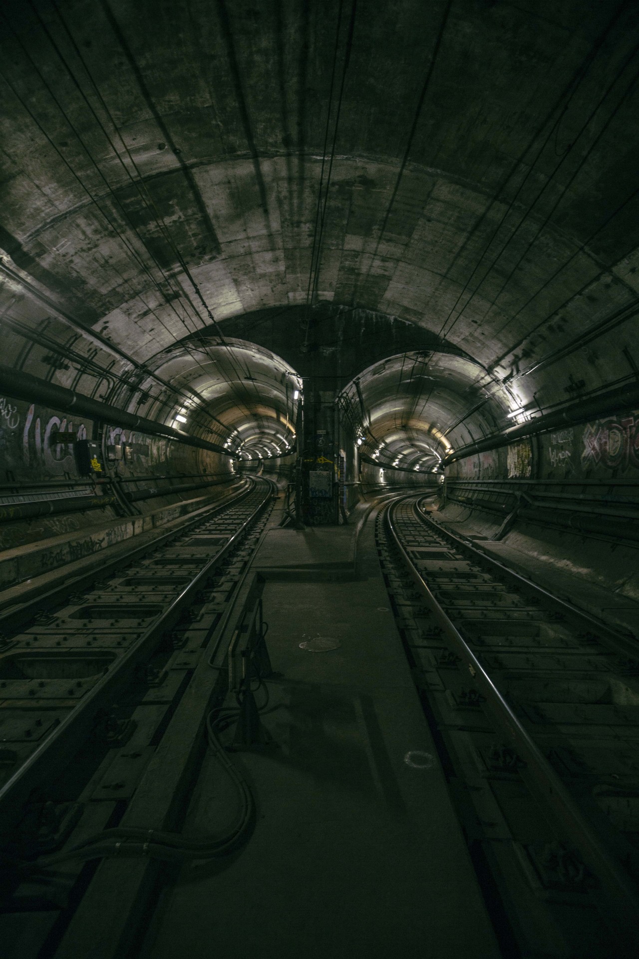 burncityy:  // WHERE TWO TUNNELS MEET // CITY LOOP // 