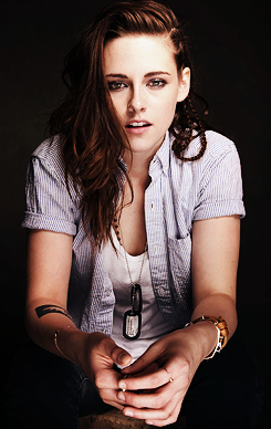 gay-for-lesbians:  Kristen, you gay?  I wish