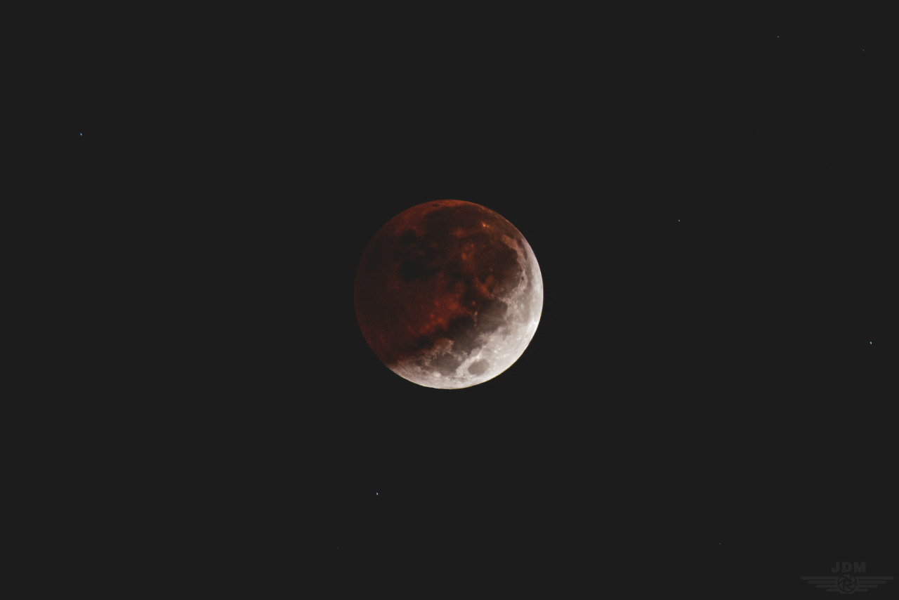 lightninglens:  Blood Moon // 10.08.2014