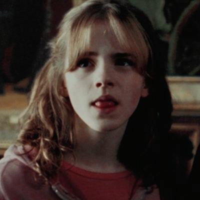 girlsdit:  “you’re the cleverest witch of your age i’ve ever met, hermione.”
