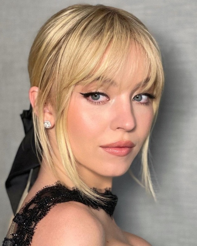 euphoriaupdates:Sydney Sweeney getting ready for the awards 