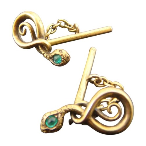 a-harlots-progress: Victorian Gold and Emerald Snake Cufflinks