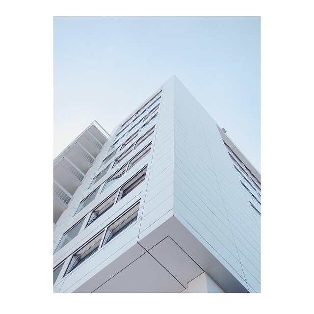 live minimalistic