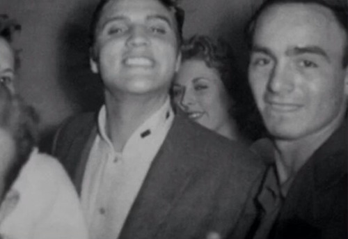 ELVIS' MANNERISMS