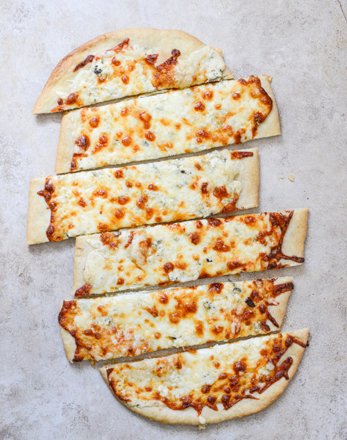 foodluxury:  Love Food? This blog is for you. 