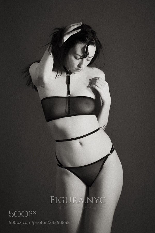 omgchoppedgoateedinosaurfan: Hannah by figuranyc