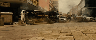humanoidhistory:  Hulk smash!! Ultron smash!! 