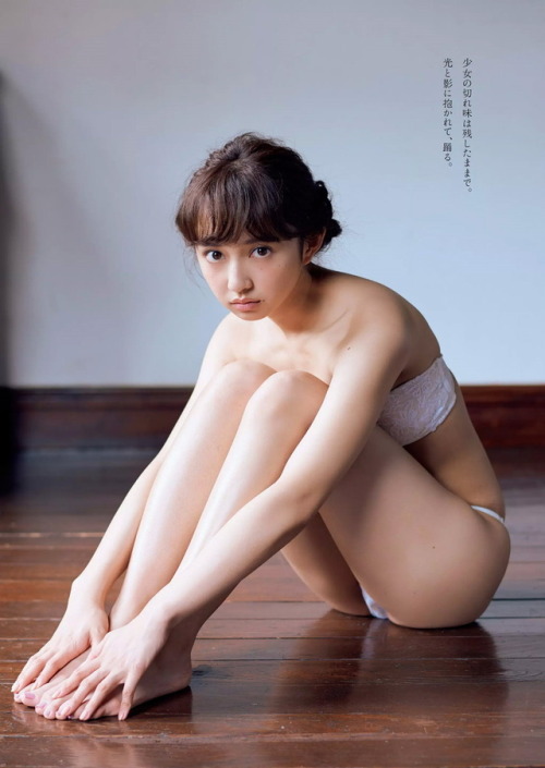 sentairidergirls:    週刊プレイボーイ2017 No.41 小宮有紗「光と影に抱かれて。」   