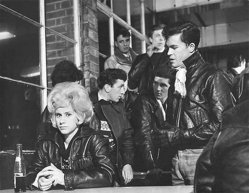 fuckyeahvintage-retro:1950s Greasers (via retrowaste)