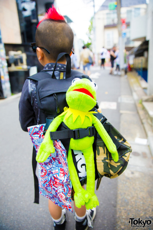 tokyo-fashion:6-year-old Sotaro on the street in Harajuku with his cute pink mohawk hairstyle, a Hys