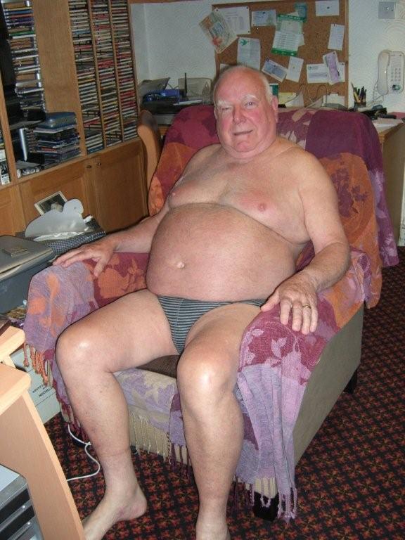 ohh-daddy:   So you like daddies? Follow Oh Daddy! for more hot men Archive: http://ohh-daddy.tumblr.com/archive