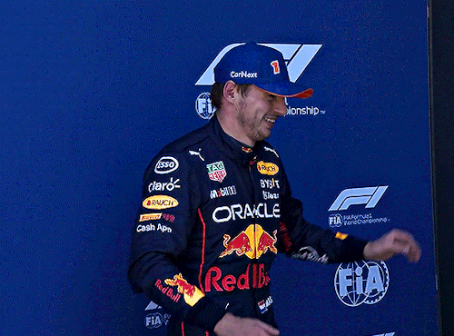 Rico Verhoeven Picking Up Max Verstappen After Qualifying