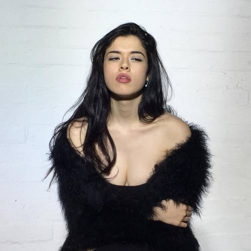lilnympho:  pervertere:  60s goth housewife on quaaludes aesthetic 2  My! Gf!