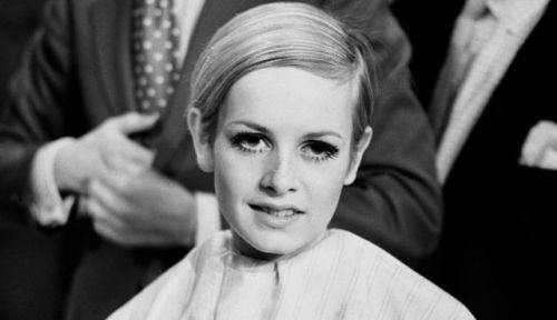 Twiggy hair styling by Leonard of London   1967