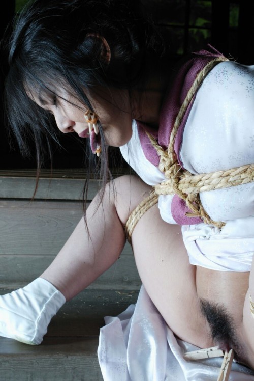 japanese-bondage-fetish-ero:  緊縛 着物 adult photos