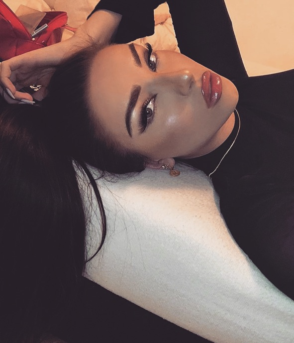 picschannel:  👑