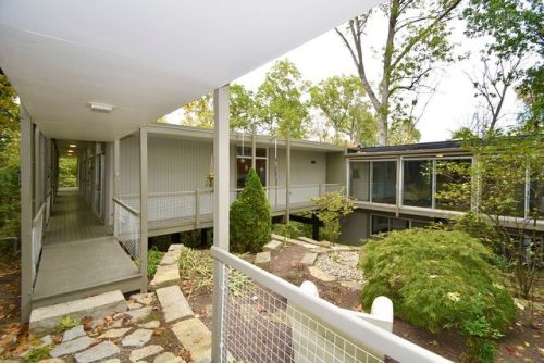 househunting:  軅,900/4 br 4,400 square feet Cincinatti, OH 