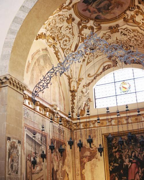 Beautiful details of the ancient Church of Santa Maria Novella in the heart of Florence, Italy.| tay