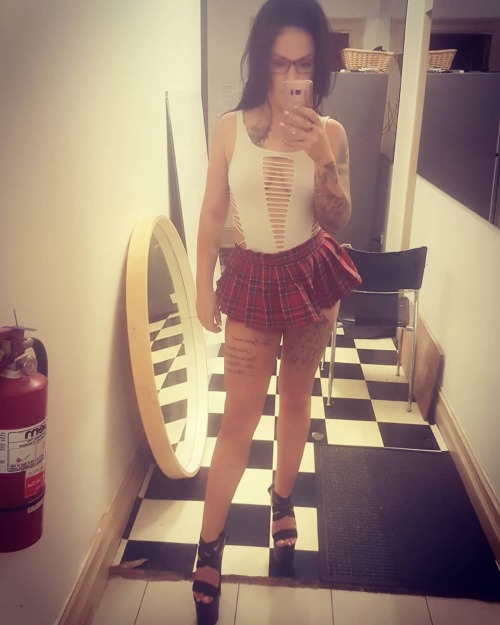 stripper-locker-room:  https://www.instagram.com/whitetrashhhh93/