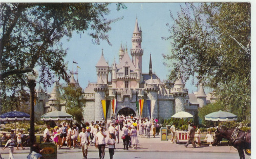 tarpittales: The early years of the Happiest Place on Earth!