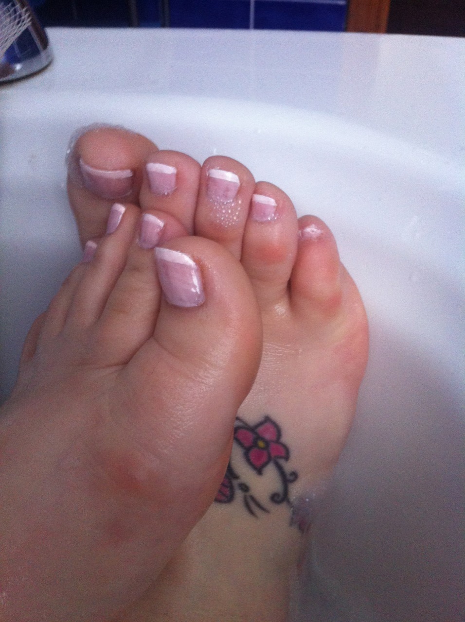emzmemz88:  Bath time