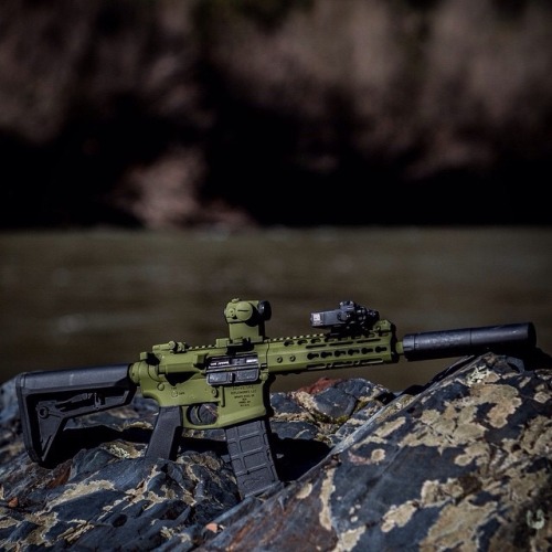 bubbalicious28:  Via Noveske Rifleworks