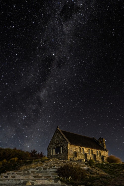 sublim-ature:Tekapo, New ZealandJamie Richey Visit Travel Tips Club for travel ideas and traveling t