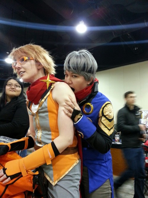 linefaced: tasobi: Omnomnom Who are these homos Is this something Yosuke is used to by now?  Ha