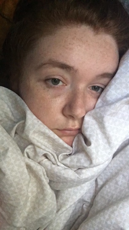 lilspicywitch: I’m soft and sad and I hope I get to see my mans tomorrow :( Schöne Sommer