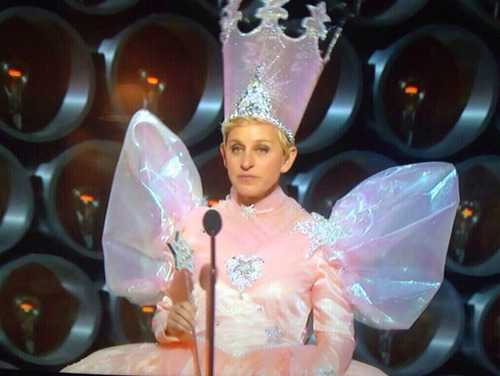 sazzy-pantz:  parynoid:  when you look cute in a snapchat and they don’t reply