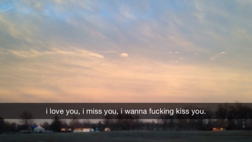 briansellasgirlfriend: I made some of those shitty snaps with sunsets out of a car window and song l