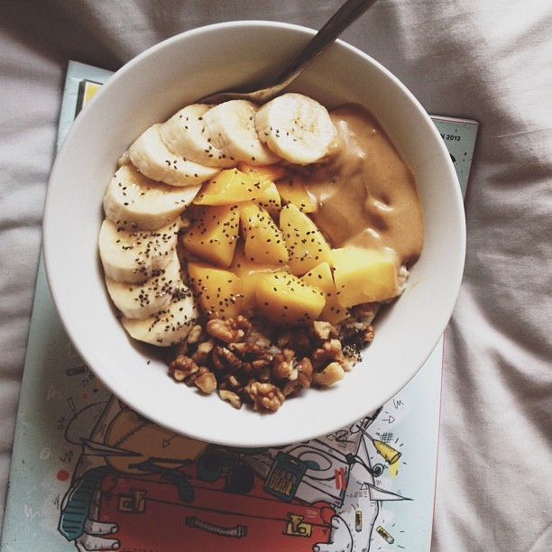 iamnotover:  The best of oatmeal for April  
