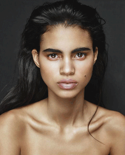 marbelll:  Mariana Santana by Gavin O'Neill 