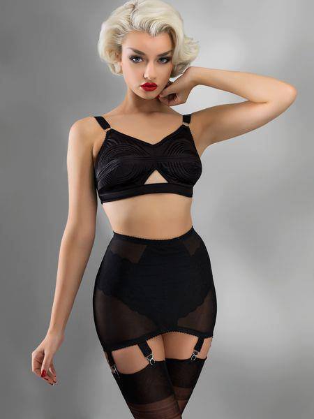 the-orphic-mr-awesomer:  the STUNNING SINderella Rockafella 