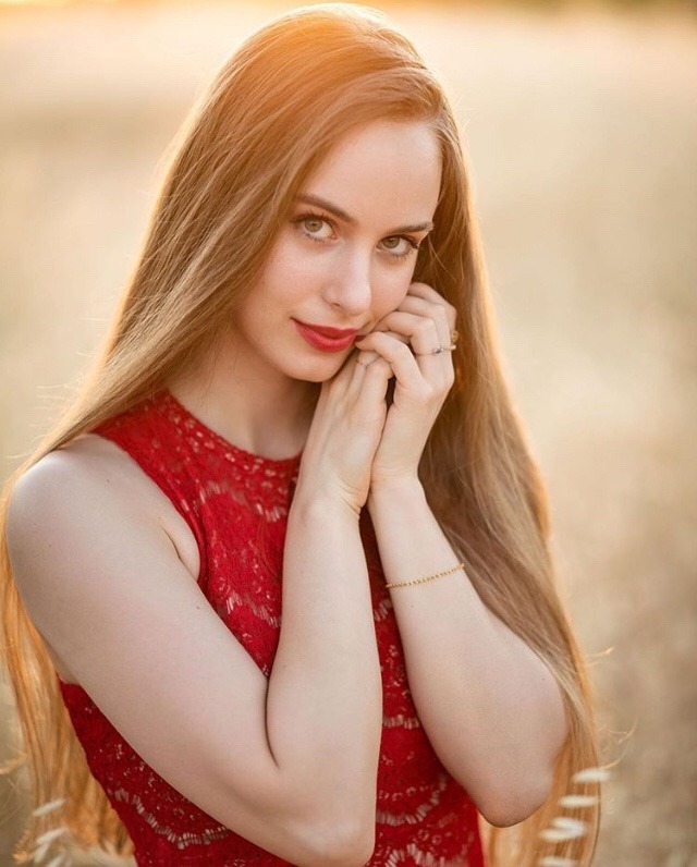 Beautiful Red Heads 02