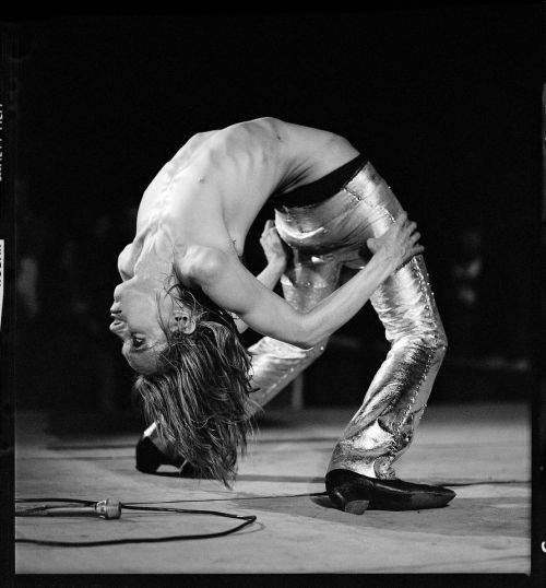 Iggy Pop @ King’s Cross Cinema, Jul. 15, 1972. Photograph by Alec Byrne.