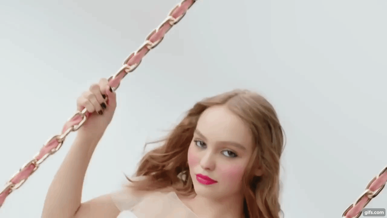 Lily-Rose Depp Daily — LILY-ROSE DEPP ROUGE COCO LIP BLUSH(2018)