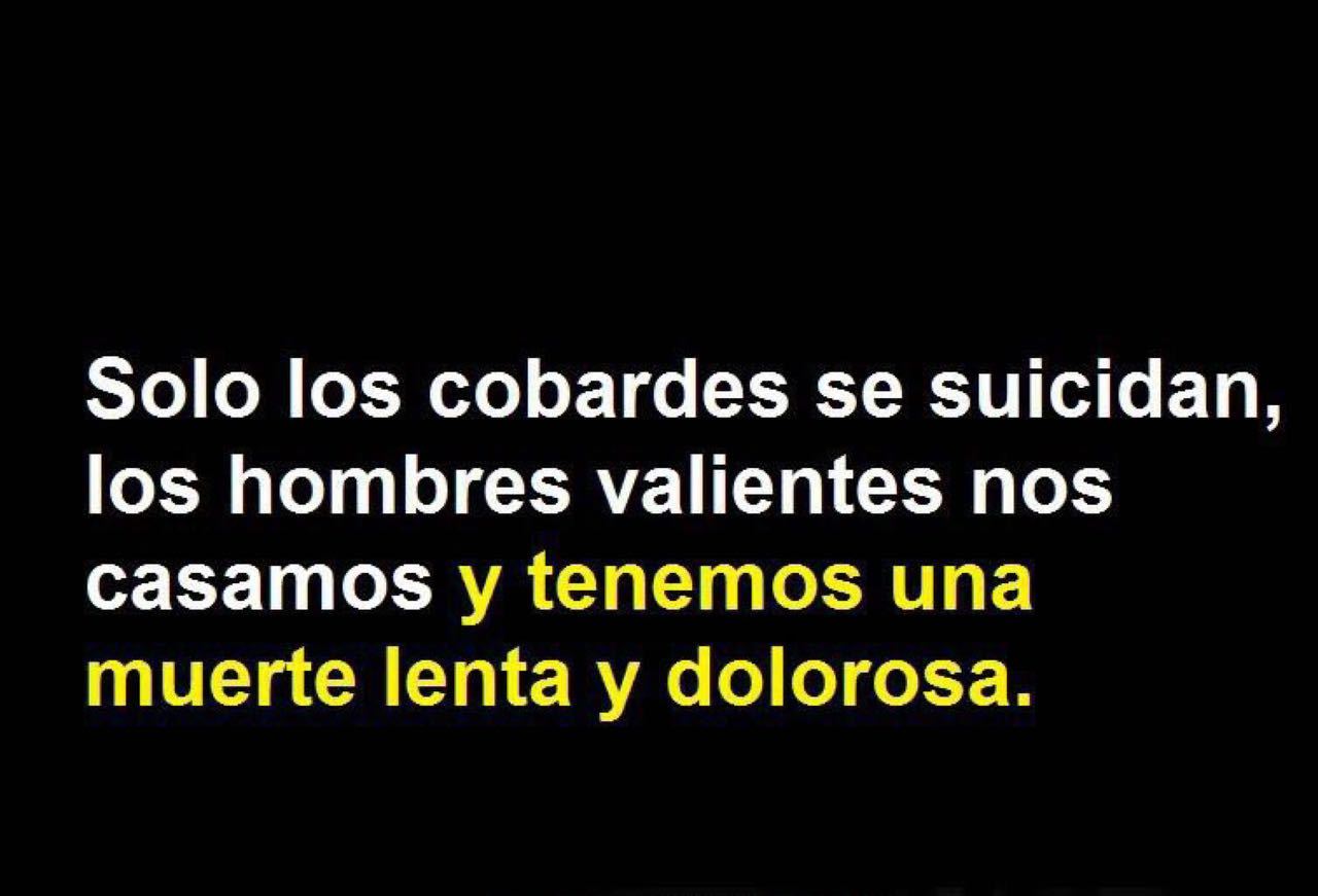 futubandera-cl:  Para los cobardes que se creen valientes…..asi muere un macho