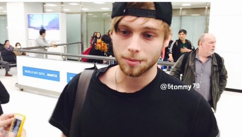 cashtonkinks:Luke in Japan - February 16th