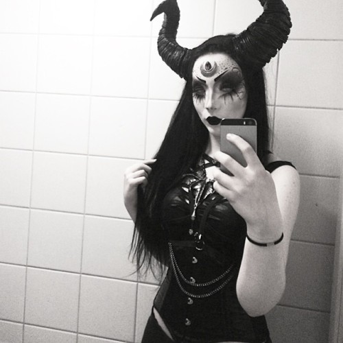 Porn Pics noctemy:  Love my new horns I wore this weekend~