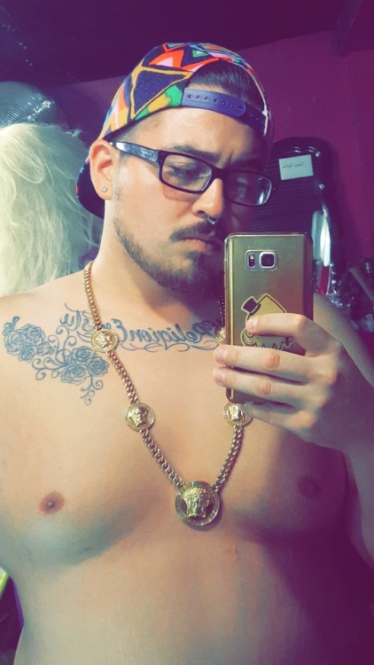 jay-braham:  mireligionerestu:  Thunder Bear GoGo dancing looks. ⚡🐻  😍