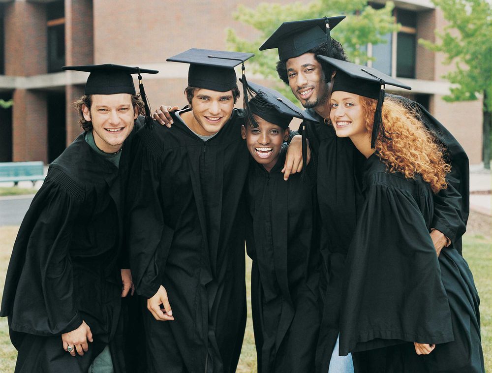 theonion:  Friend Group Completely Disintegrates Within 5 Minutes Of Graduation 