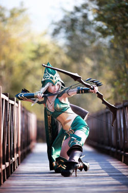 hastyslam:  Ashe Cosplay - League of Legends Source